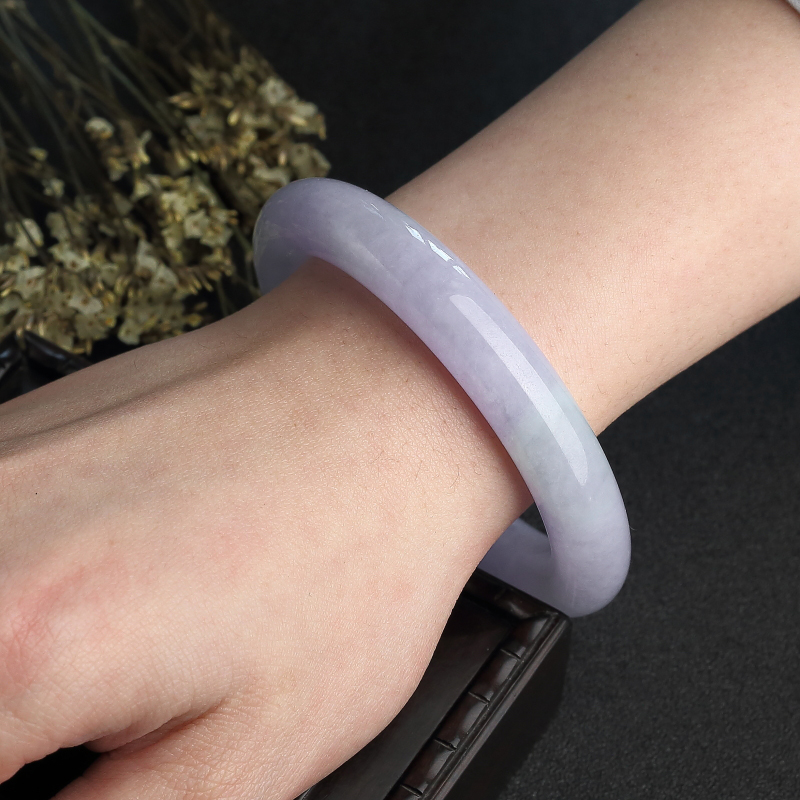 糯种春带彩翡翠手镯-红掌柜