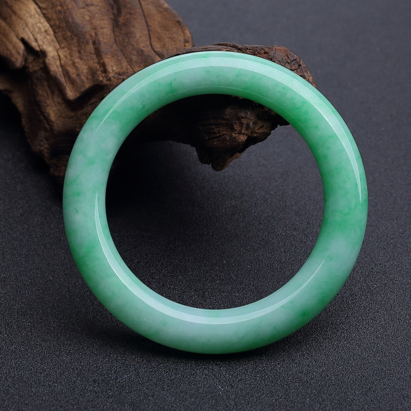 天然糯种飘翠翡翠圆镯-红掌柜