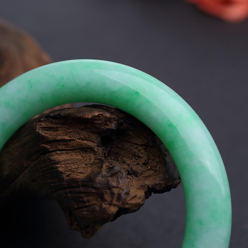 糯种飘翠翡翠圆镯-红掌柜