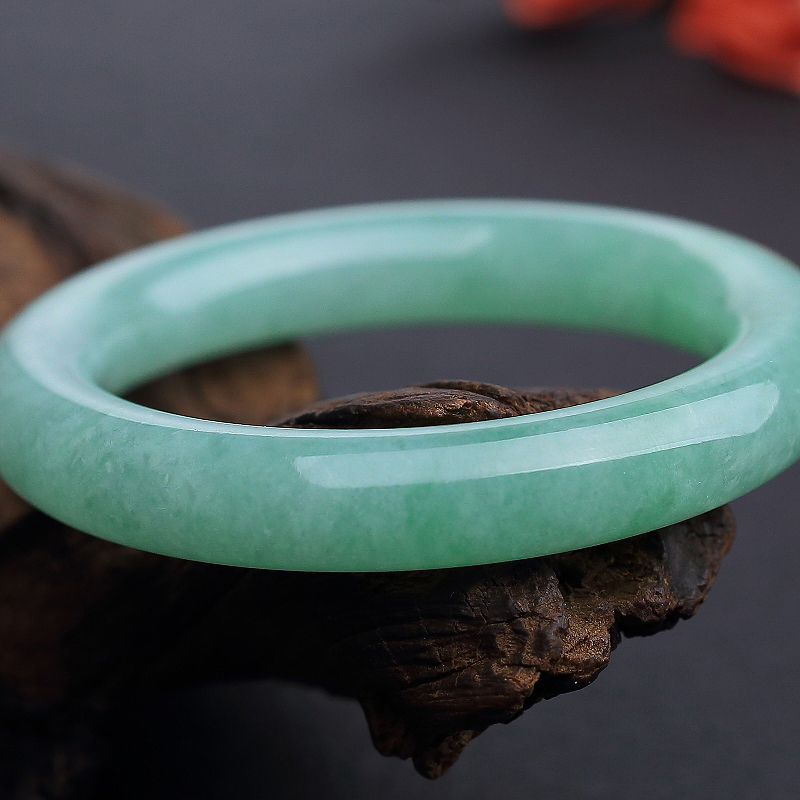缅甸天然糯冰种翡翠圆镯-红掌柜