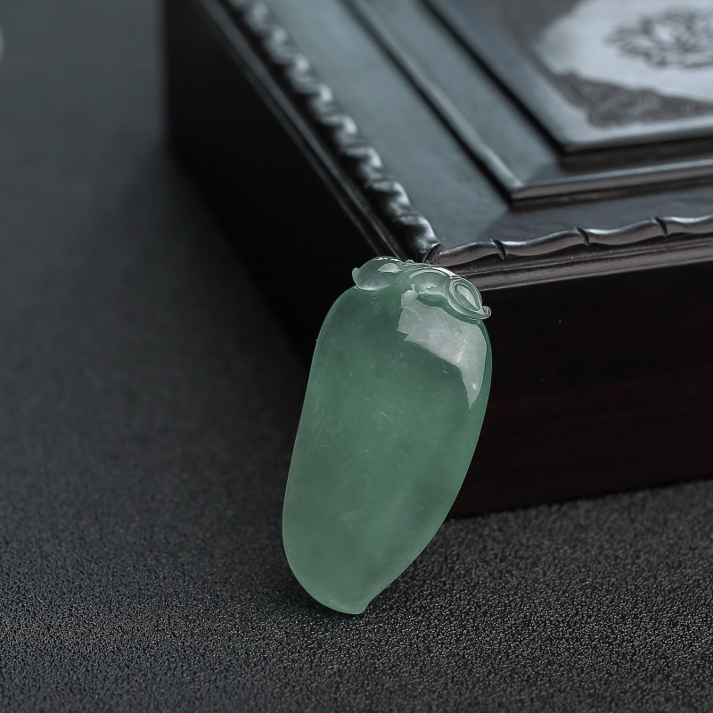 缅甸糯种淡晴水翡翠福瓜吊坠-红掌柜