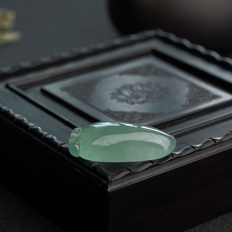 缅甸天然糯种淡晴水翡翠吊坠-红掌柜