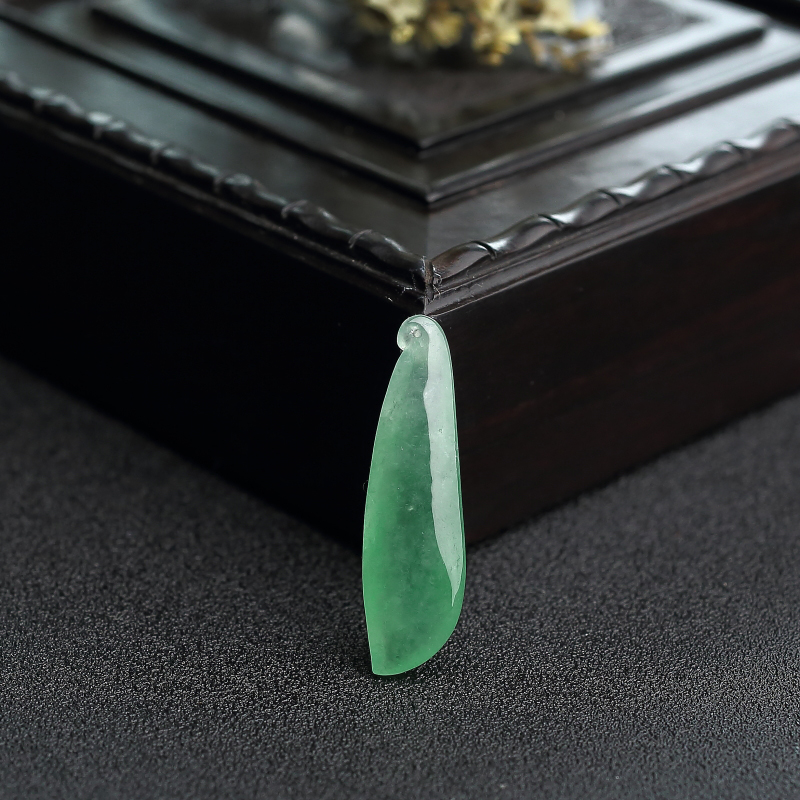 缅甸天然晴水翡翠福瓜吊坠-红掌柜