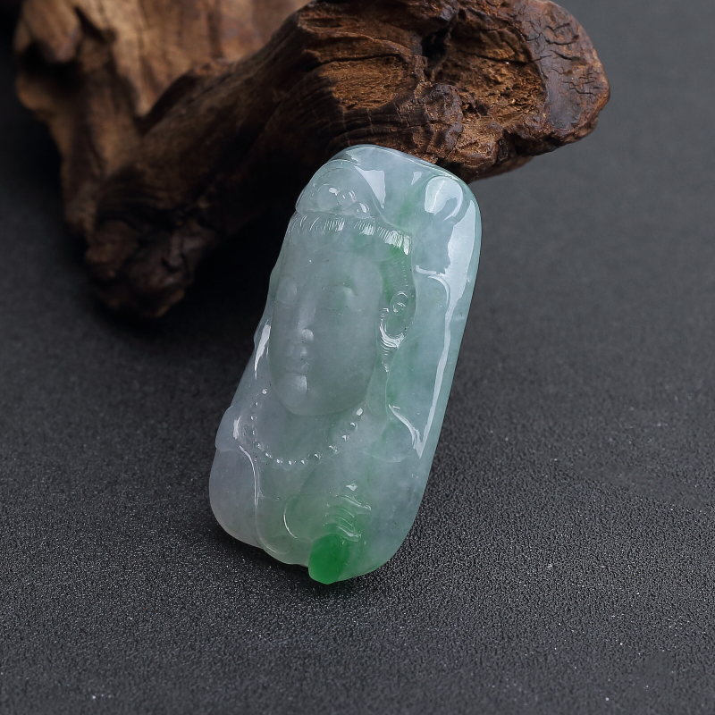 飘翠翡翠观音吊坠-红掌柜