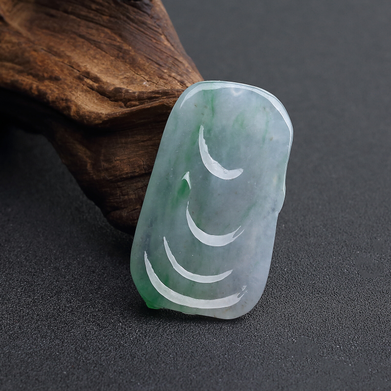 翡翠观音吊坠-红掌柜