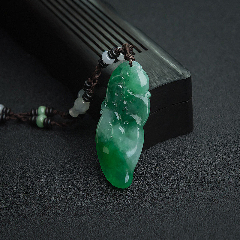 缅甸糯种飘翠翡翠如意吊坠-红掌柜
