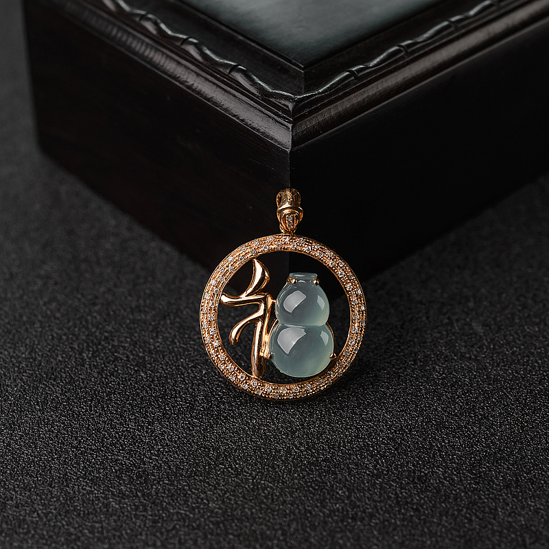 18K金镶钻糯冰种晴水翡翠葫芦吊坠-红掌柜