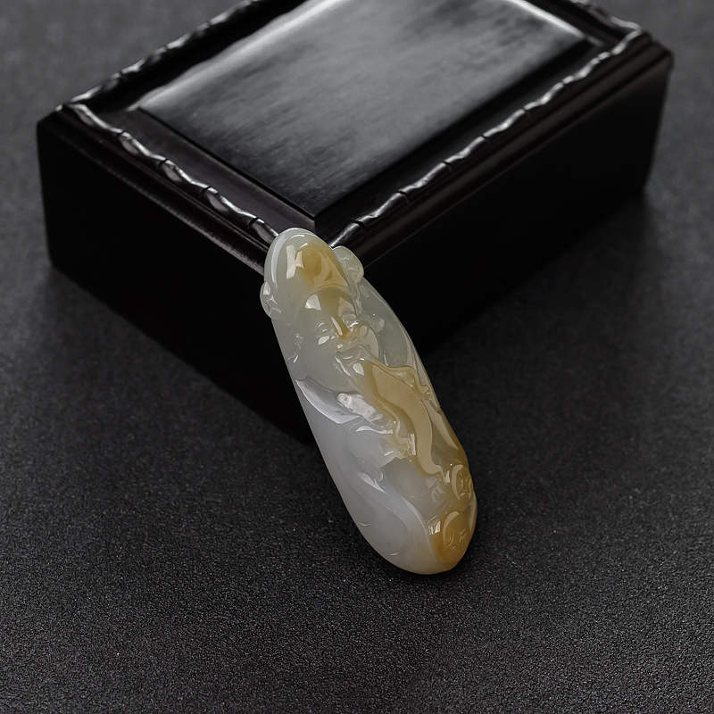 糯种翡翠财神吊坠-红掌柜