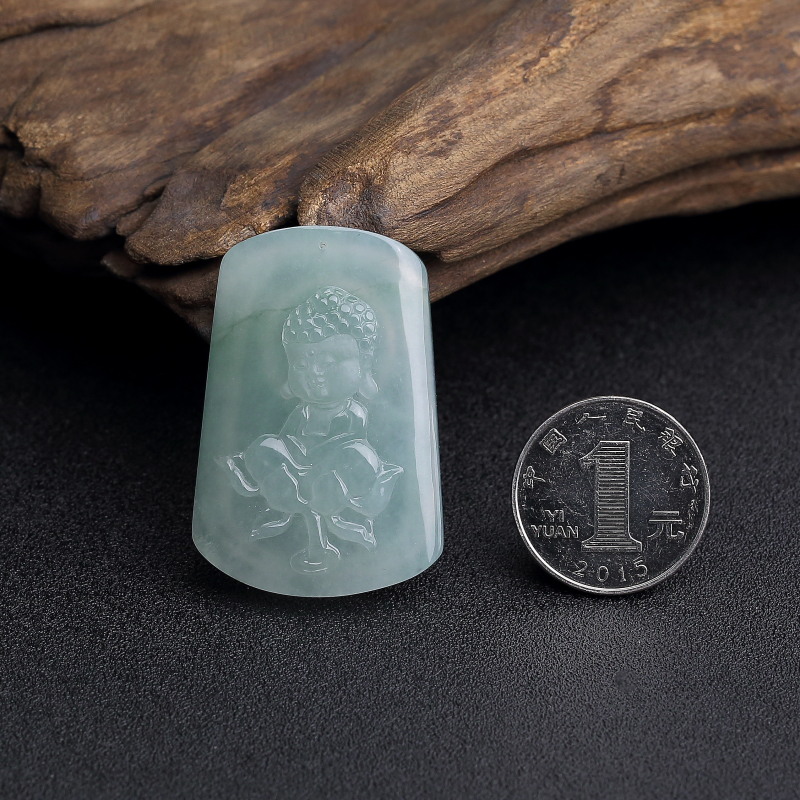 糯冰种浅绿翡翠吊坠-红掌柜