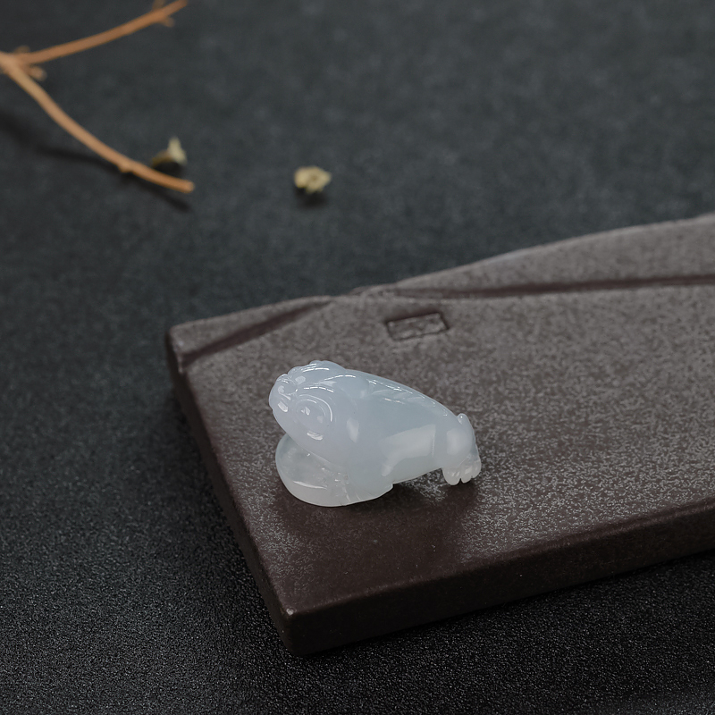 糯种翡翠吊坠-红掌柜