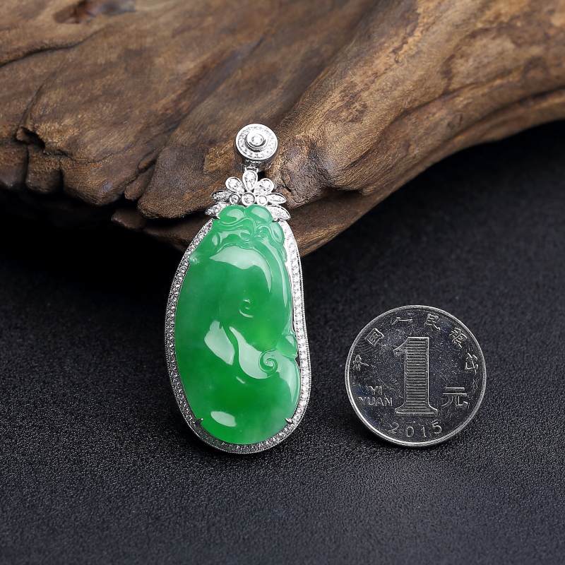 糯种苹果绿翡翠吊坠-红掌柜