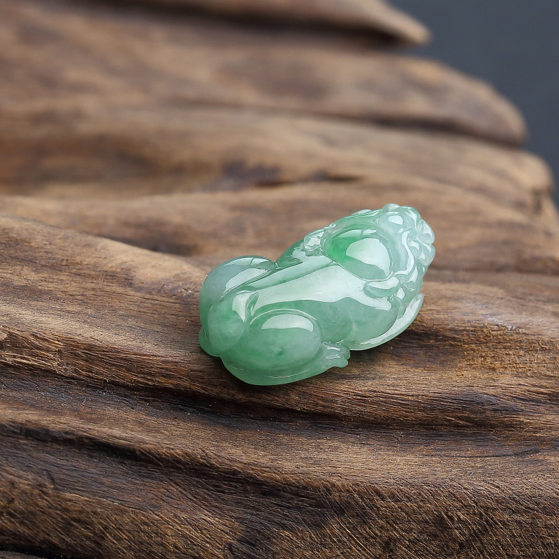 缅甸天然糯种飘翠翡翠吊坠-红掌柜