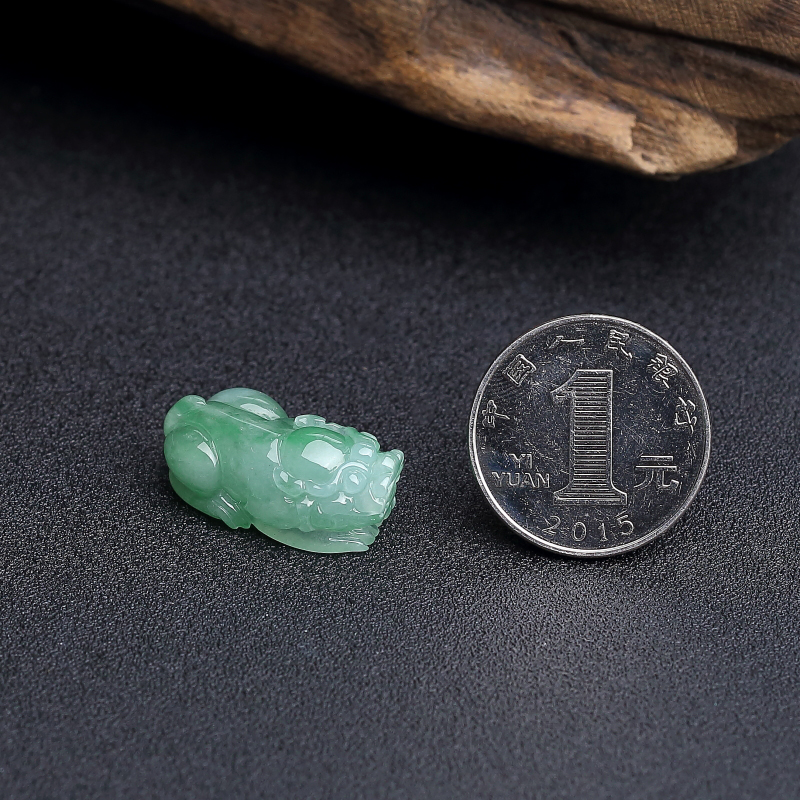 糯种飘翠翡翠吊坠-红掌柜