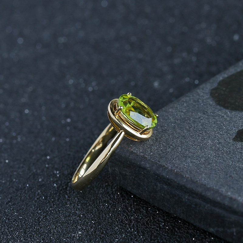 18K金镶橄榄石戒指 - 红掌柜