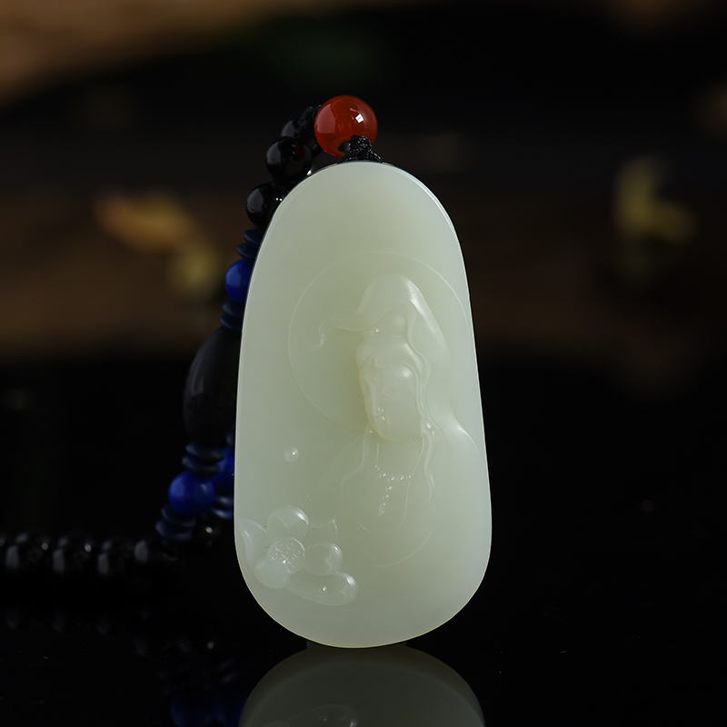 和田玉观音挂件-红掌柜