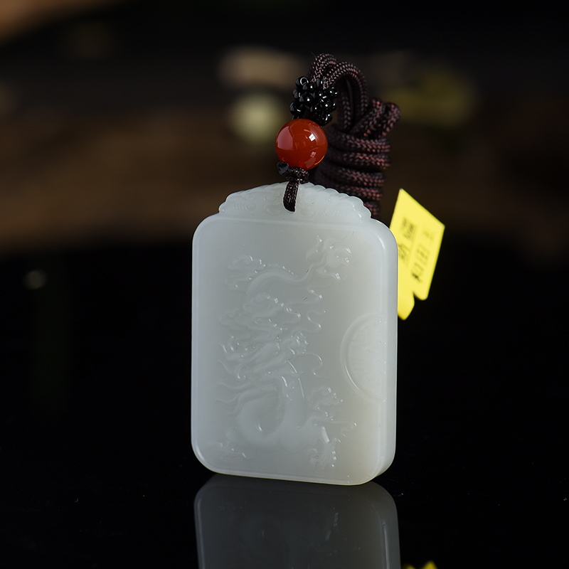 天然和田玉龙牌-红掌柜