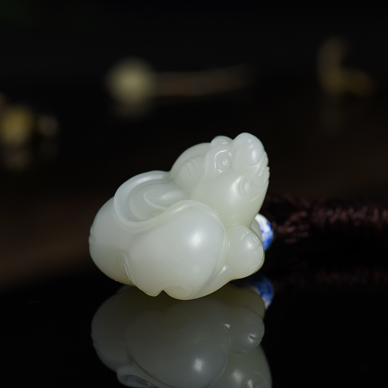 和田玉挂件-红掌柜