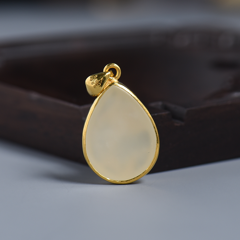 金镶玉挂件-红掌柜