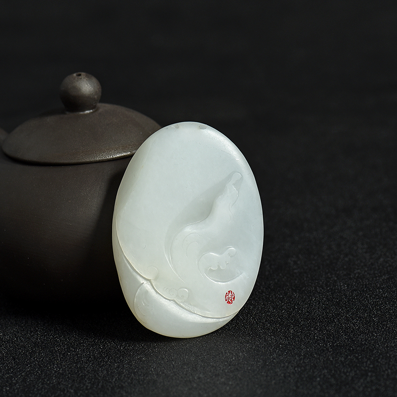 白玉籽料龙牌吊坠-红掌柜