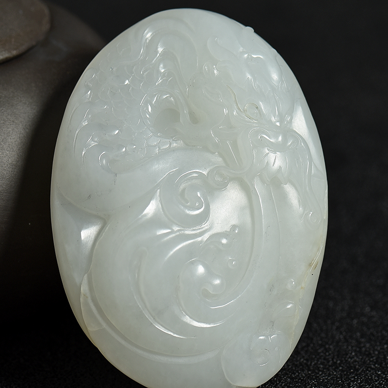 白玉吊坠-红掌柜