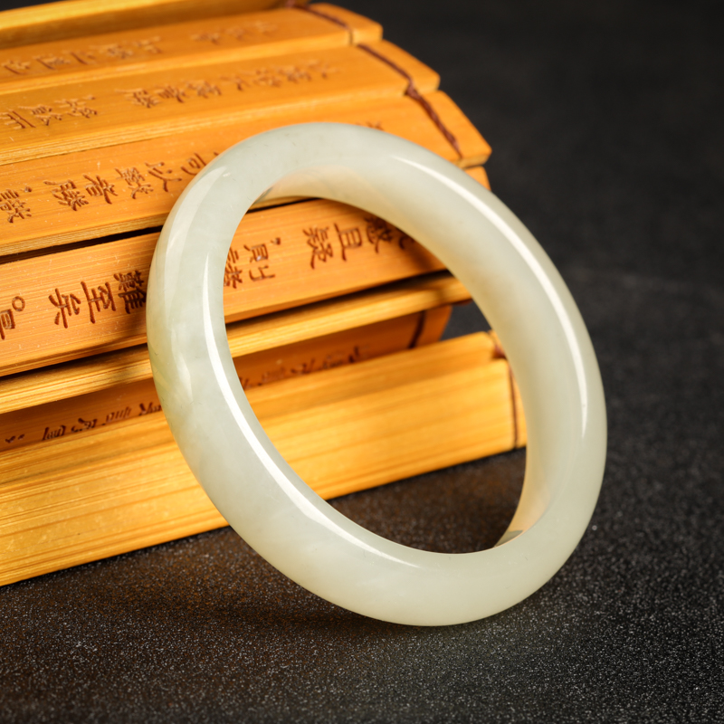 49.8mm俄料青白玉山料手镯-红掌柜