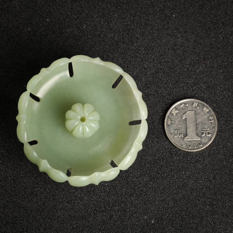 天然俄料青玉莲花摆件-红掌柜