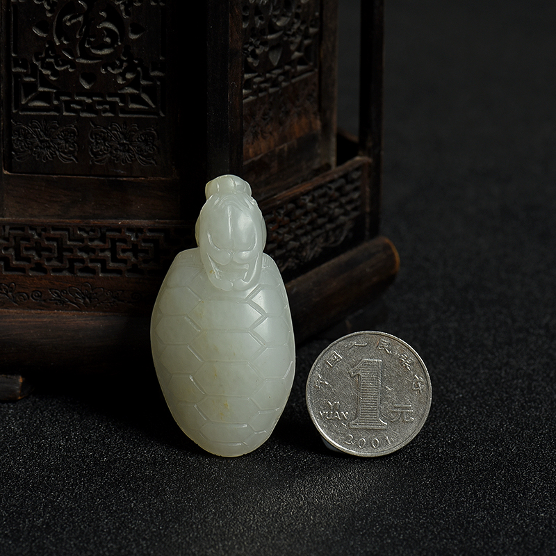 新疆天然和田白玉籽料龙龟吊坠-红掌柜