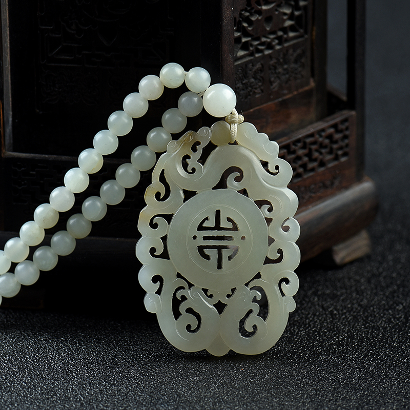 天然新疆和田白玉籽料仿古龙纹吊坠-红掌柜