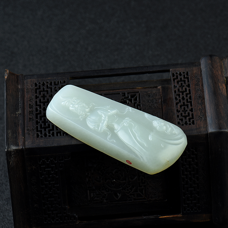 新疆籽料和田青白玉侍女吊坠 - 红掌柜