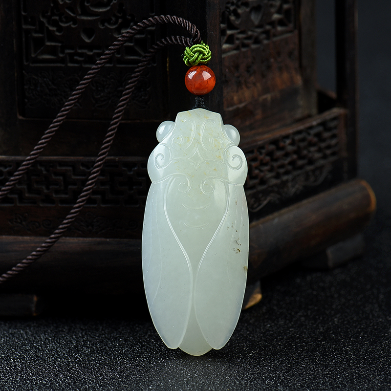 新疆籽料和田玉一鸣惊人吊坠-红掌柜