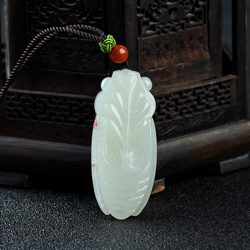 和田玉一鸣惊人吊坠-红掌柜