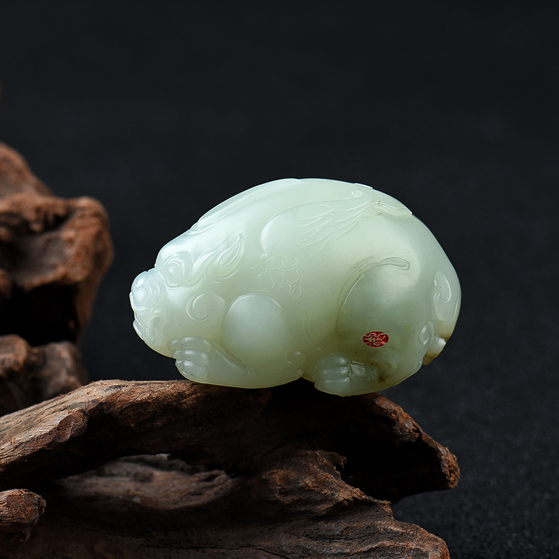 新疆和田玉籽料瑞兽吊坠-红掌柜