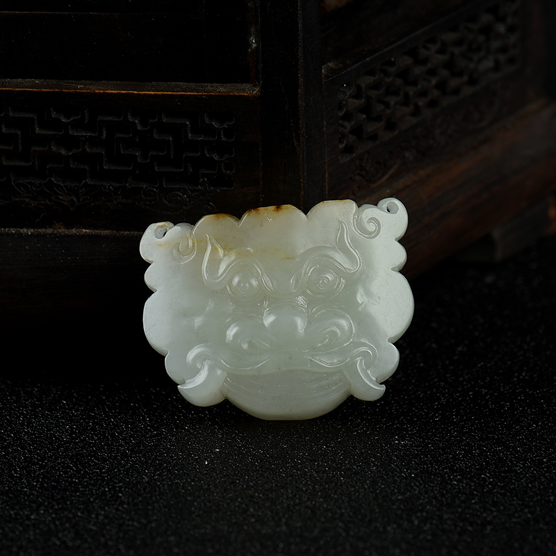 新疆和田白玉籽料瑞兽吊坠-红掌柜