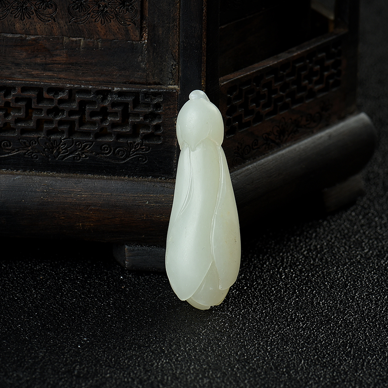 新疆和田白玉籽料百合吊坠-红掌柜