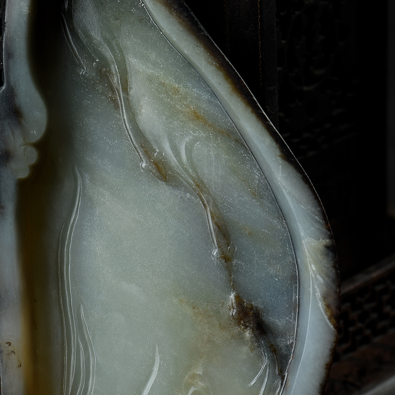 天然新疆和田俏色籽料摆件-红掌柜