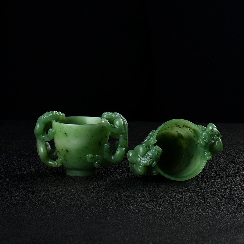 俄料碧玉山料青龙酒杯1对-红掌柜