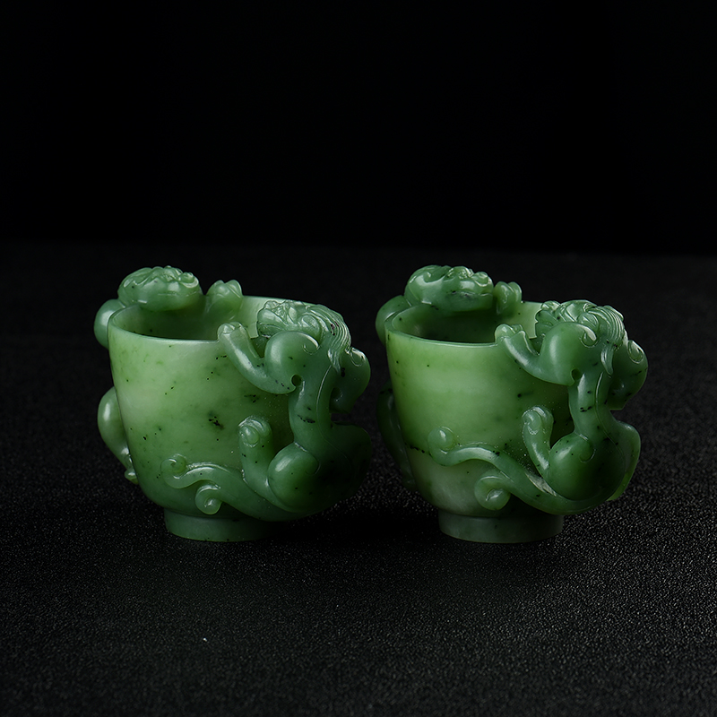 俄罗斯碧玉山料青龙酒杯-红掌柜