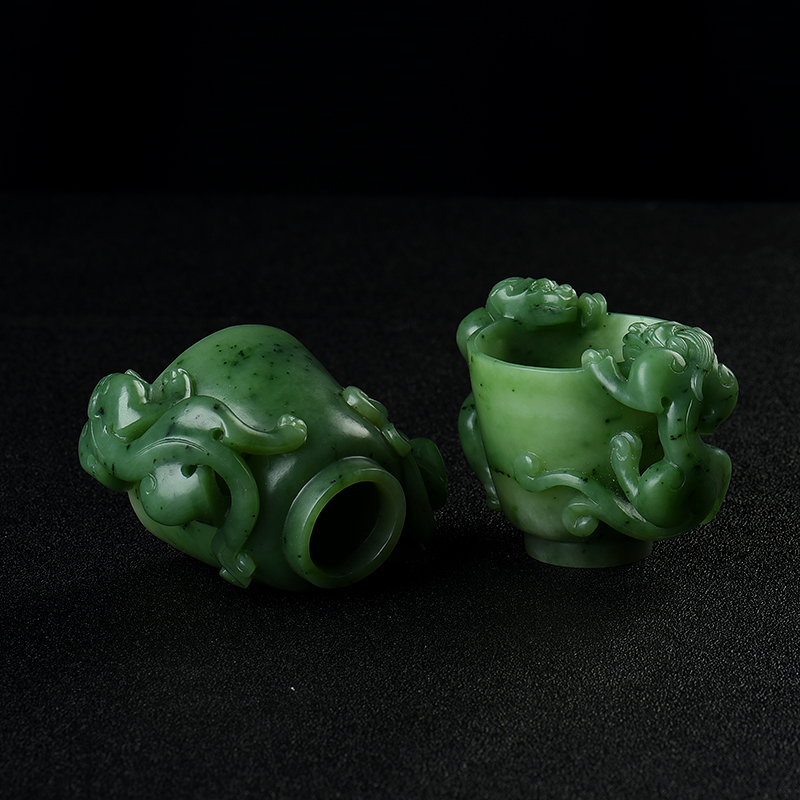 天然俄罗斯和田碧玉山料青龙酒杯-红掌柜