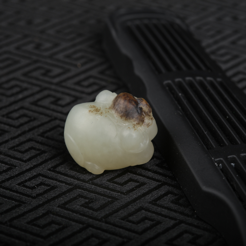 和田玉籽料吊坠-红掌柜