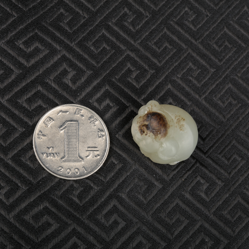 新疆籽料俏色和田玉亥猪吊坠-红掌柜