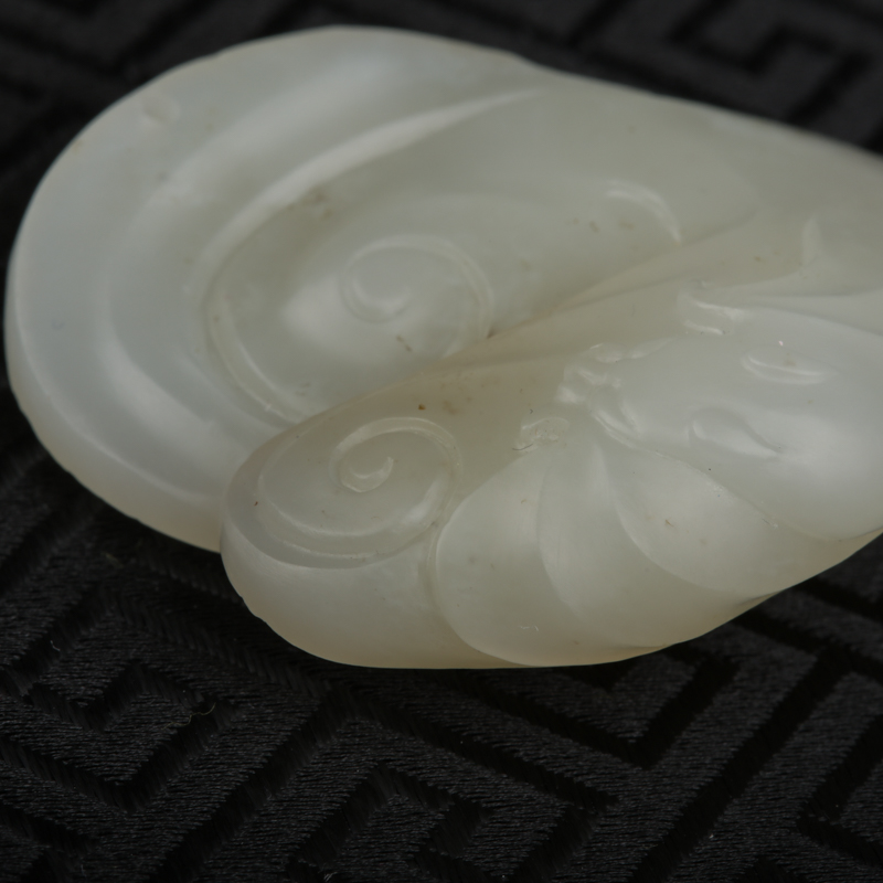 新疆和田白玉蝙蝠吊坠-红掌柜