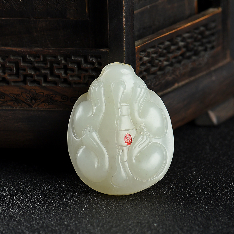 新疆天然籽料和田青白玉龙龟吊坠-红掌柜