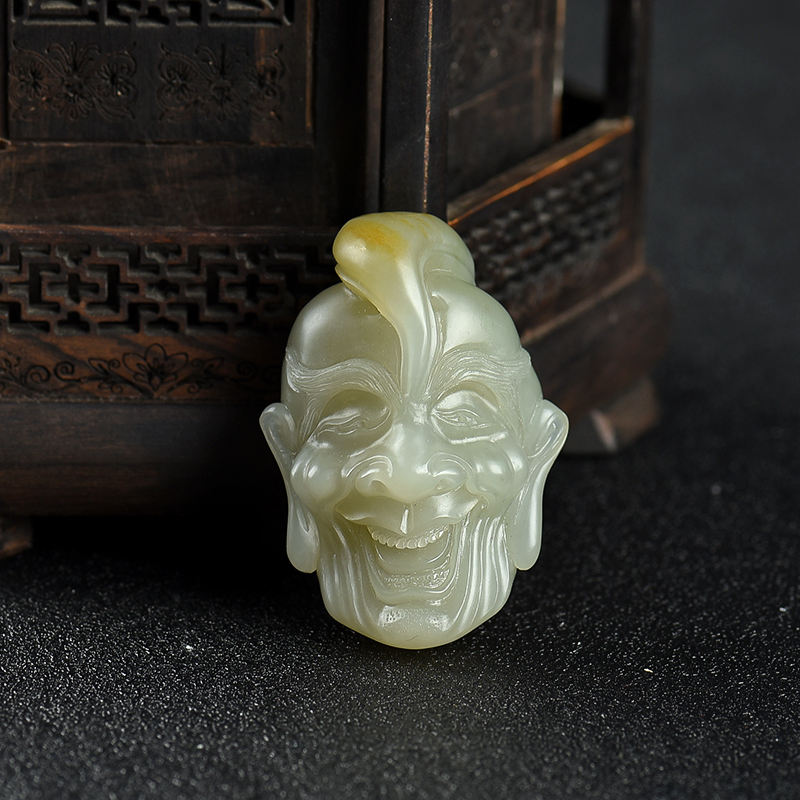 籽料和田青白玉罗汉吊坠-红掌柜