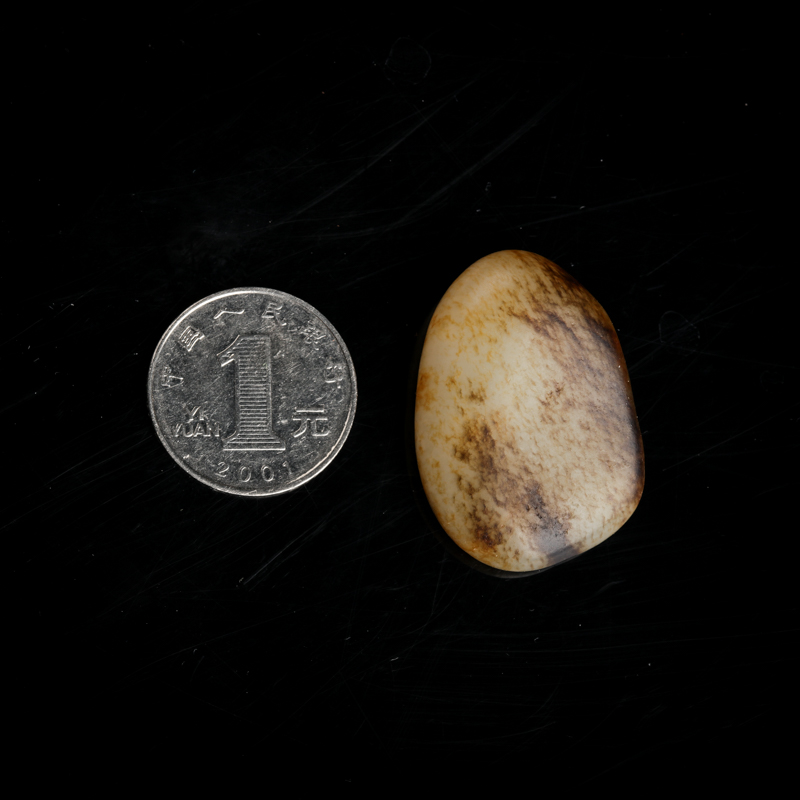 新疆天然和田玉随形吊坠-红掌柜