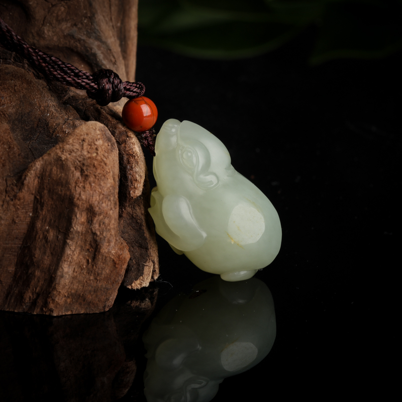 新疆和田青玉招财进宝吊坠-红掌柜
