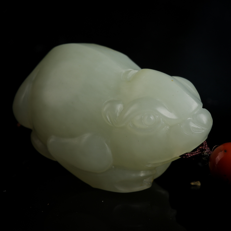 和田青玉招财进宝吊坠-红掌柜