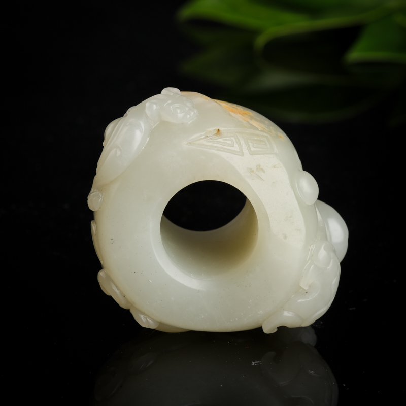 籽料俏色和田玉扳指-红掌柜