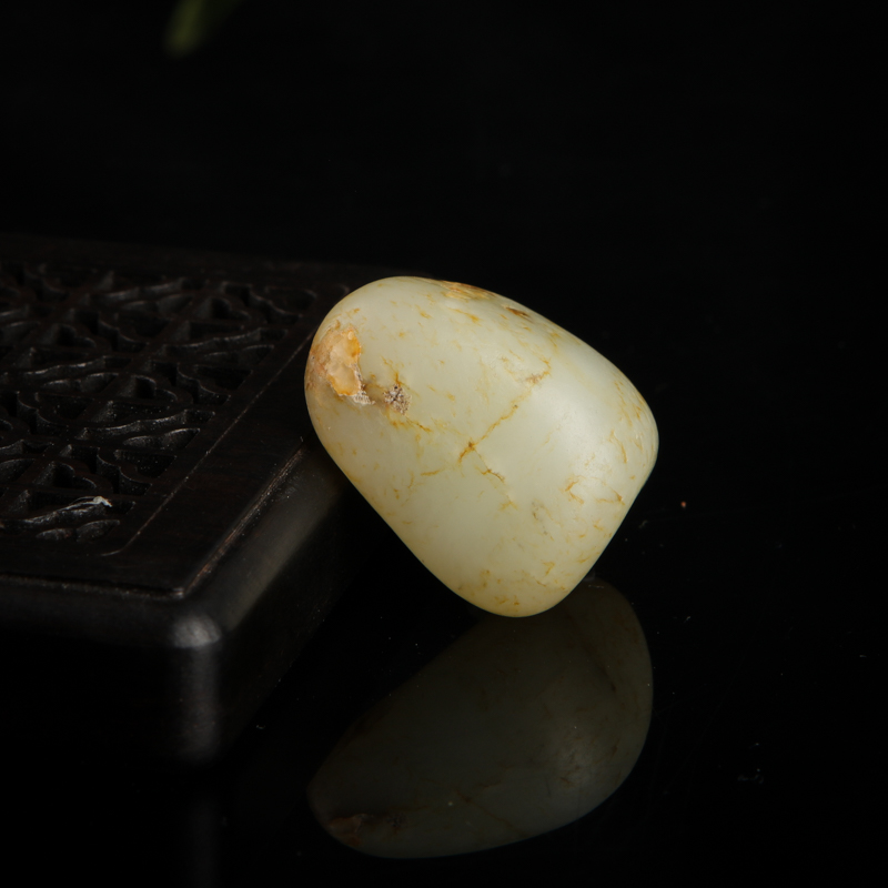 籽料俏色和田玉随形原矿-红掌柜