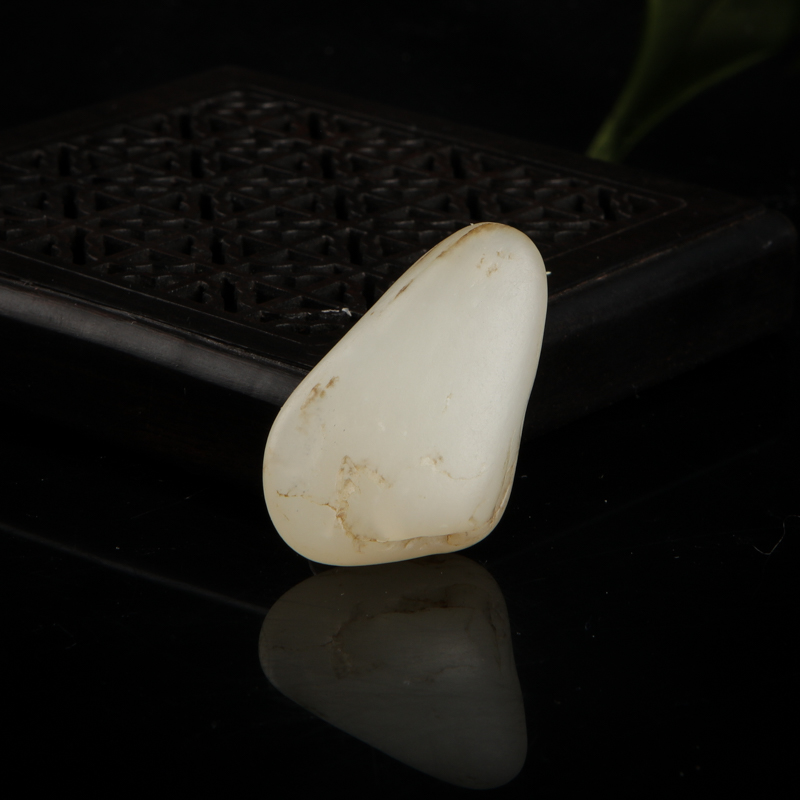 天然籽料俏色和田玉随形原矿-红掌柜