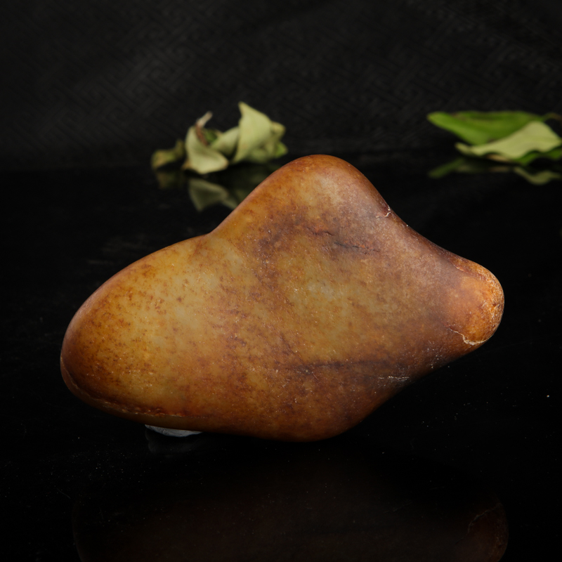 籽料俏色和田玉随形原矿-红掌柜